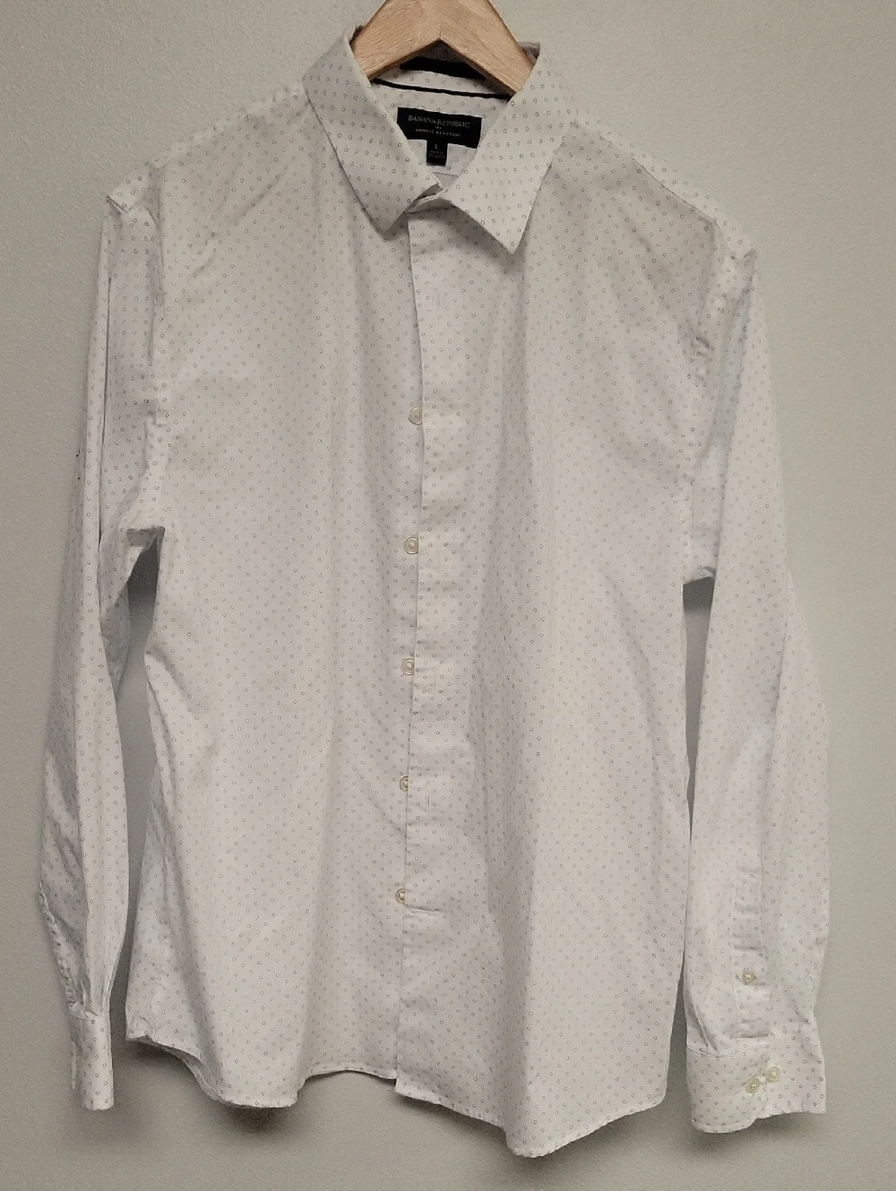 Banana Republic Wrinkle Resistant White Floral Dot-Print Long Sleeve Dress Shirt